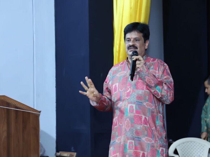 File:Dr. Kumar Vasist1.jpg